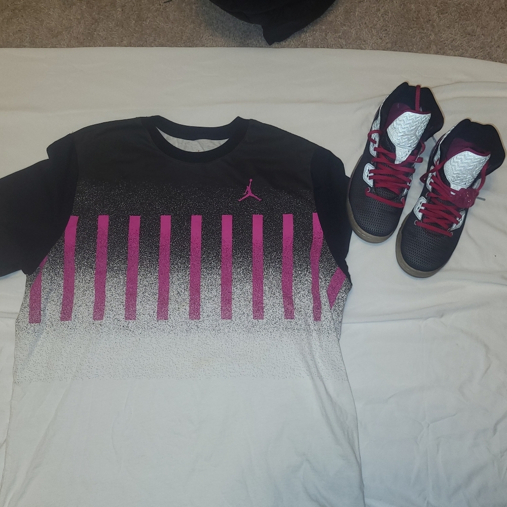 jordan's sneakers & Shirt